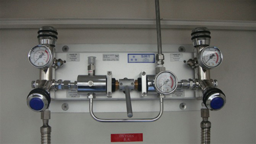 实验室供气与水电系统